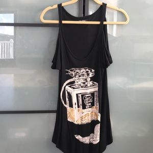 Lauren Moshi Cold shoulder top